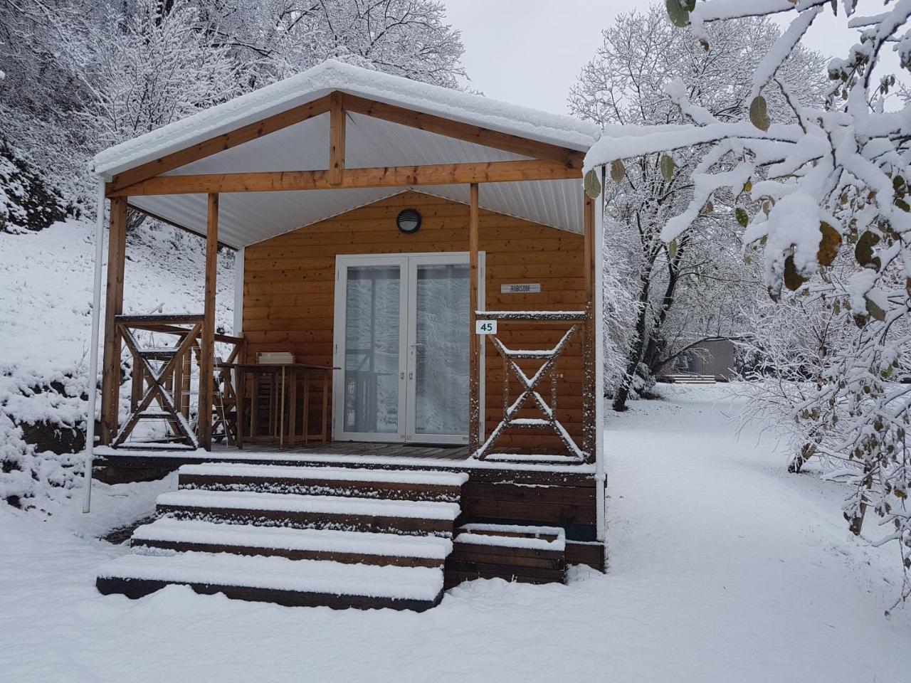 Camping Le Rey Louvie Juzon Exteriör bild